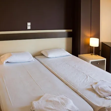 Montreal Hotel 2*