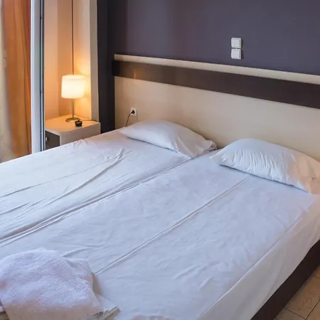 Montreal Hotel Hotel